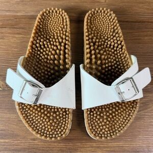 Birkenstock “Noppy” Slides Shoes Women’s Size 35 Sandals